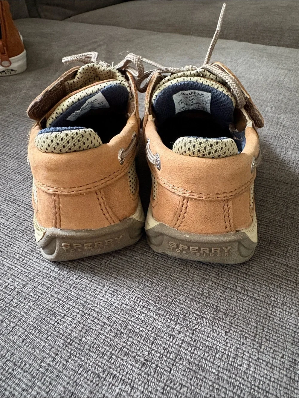Sperry toddler size 5c Tan/Brown Boat Shoes with Navy Lining never worn
